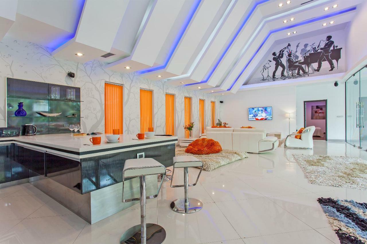 Royale Grand Villa Pattaya Εξωτερικό φωτογραφία