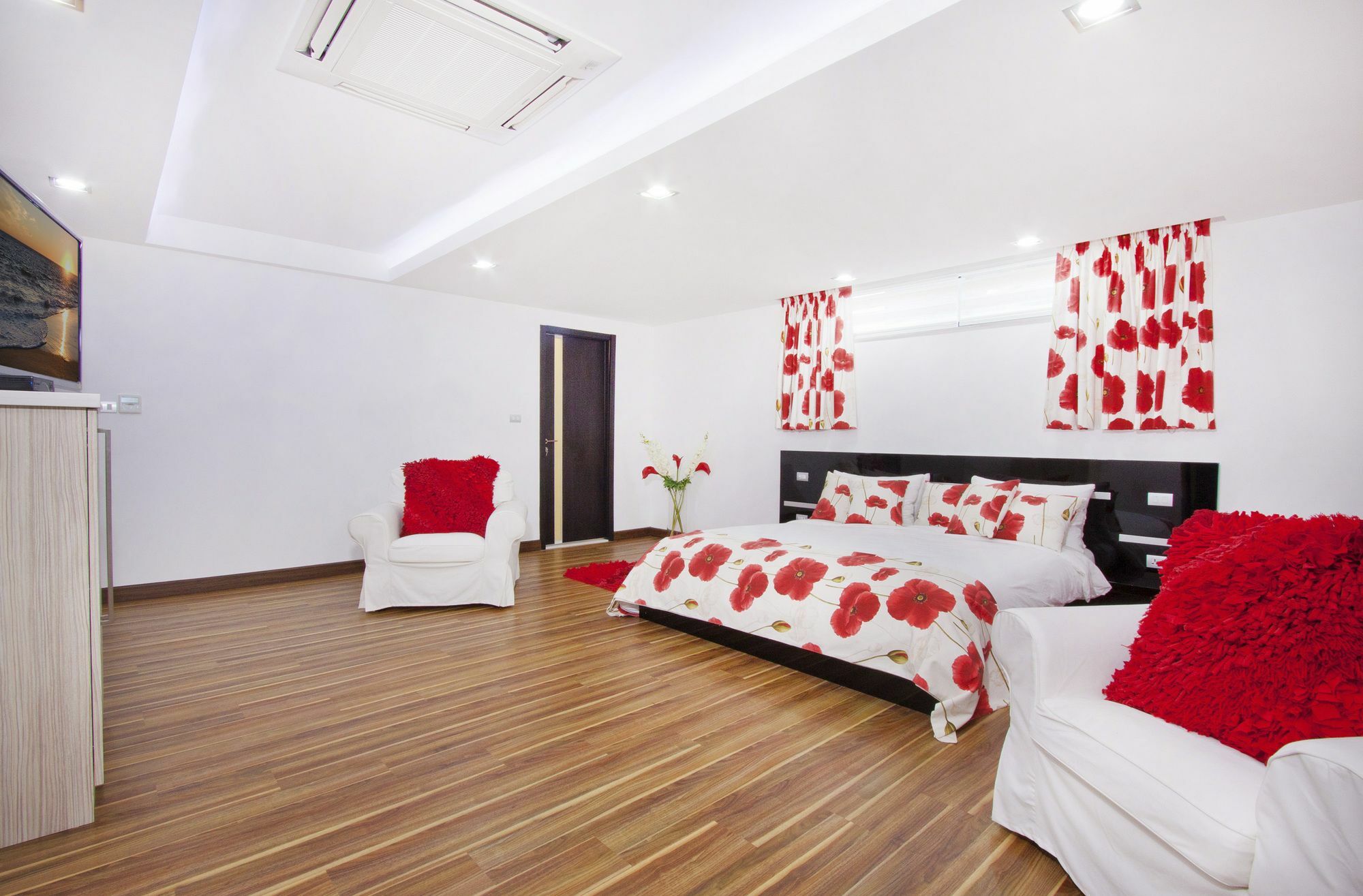 Royale Grand Villa Pattaya Εξωτερικό φωτογραφία